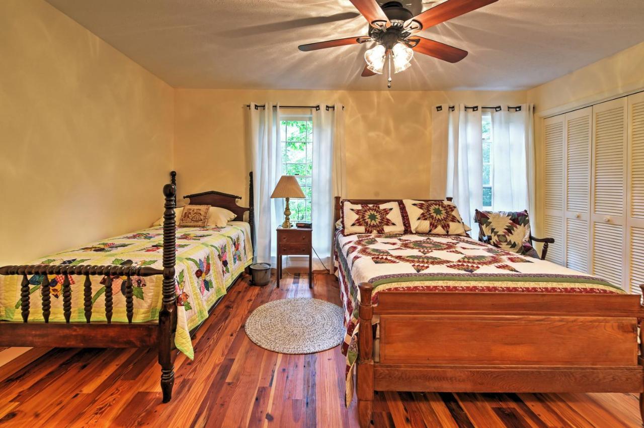 Serene Creekside Cottage Near Asheville Fire Pit Candler Εξωτερικό φωτογραφία